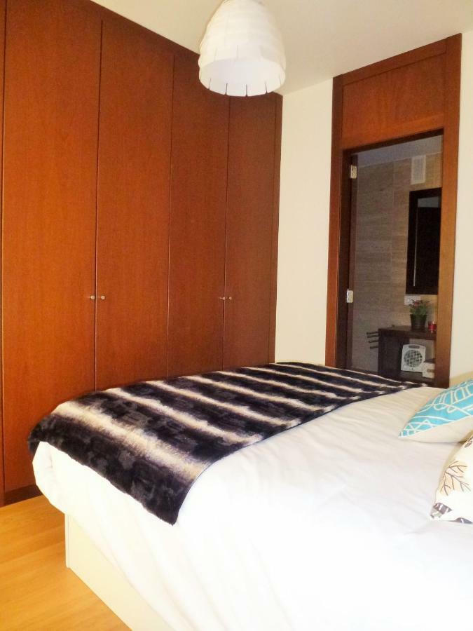 Apartamentos Nazareno Seville Luaran gambar